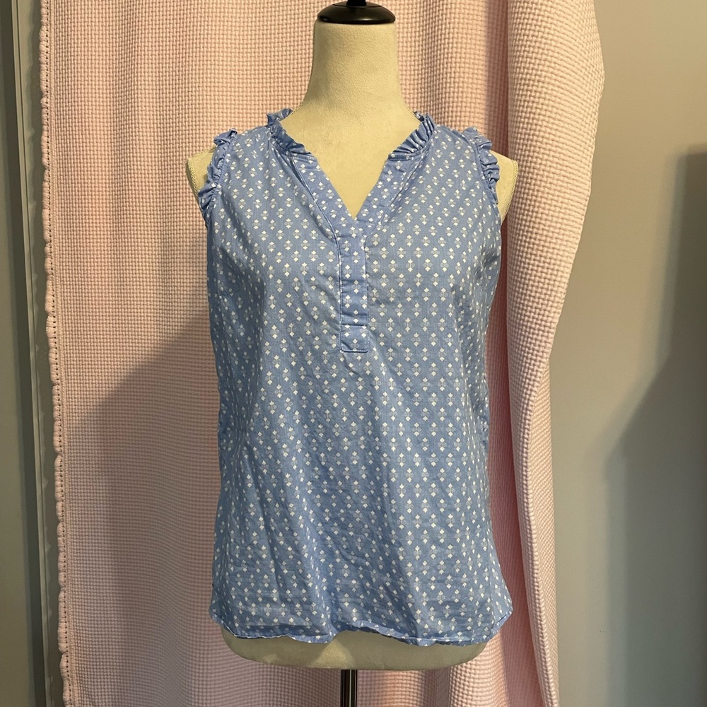 TALBOTS Light blue and white sleeveless blouse size XS.